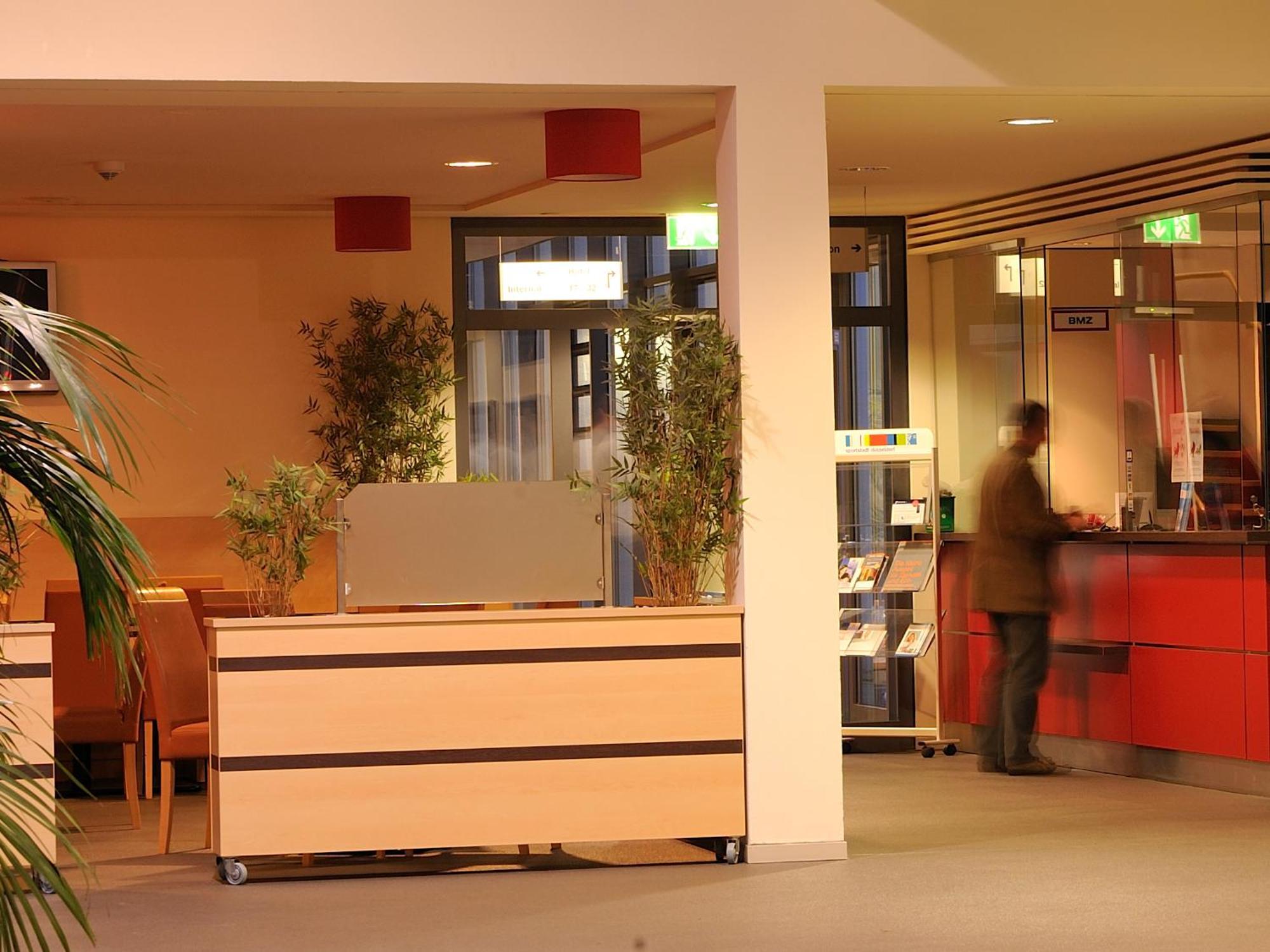 Sporthotel Borussia Duesseldorf エクステリア 写真